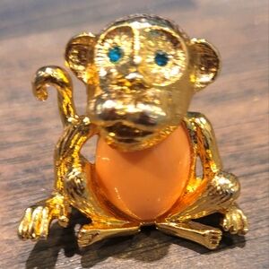 Curious Monkey Talbots pin brooch